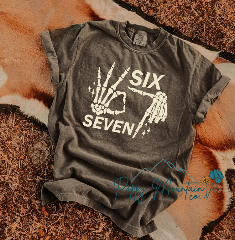 KIDS 6 7 Skeleton Hands Tee
