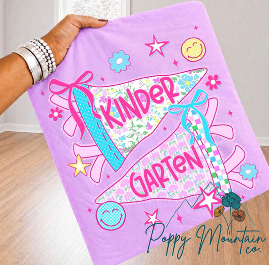 KIDS Preppy Pennant Flag Grade Tee